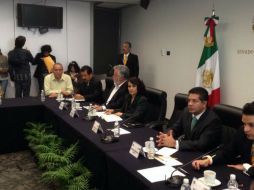 PRI y PAN están fraguando estos acuerdos trascendentales para el país, comenta Dolores Padierna en Twitter. FOTO: @Dolores_PL ESPECIAL /