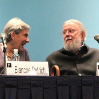 La responsabilidad del periodismo es contar lo que sucede: Blanche Petrich