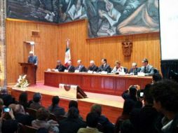 La ceremonia se lleva a cabo en el Paraninfo de la universidad.  /