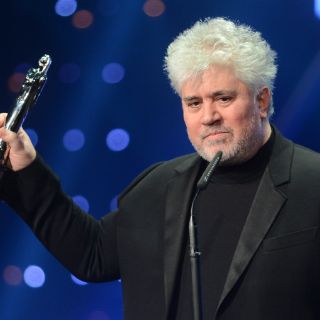 Pedro Almodóvar recibe premio de honor europeo