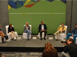 Ni el origen ni el estilo de cada escritor evitó que se juntaran para hablar sobre su mayor pasión: la lectura.  /