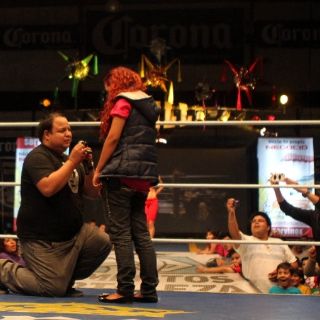 Unen sus vidas en la Lucha Libre