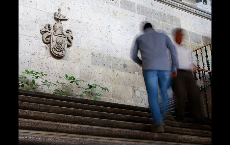 Alberto Aziz, investigador del CIESAS señala que en cada elección llegan personas que apoyaron en campaña, no gente preparada.  /