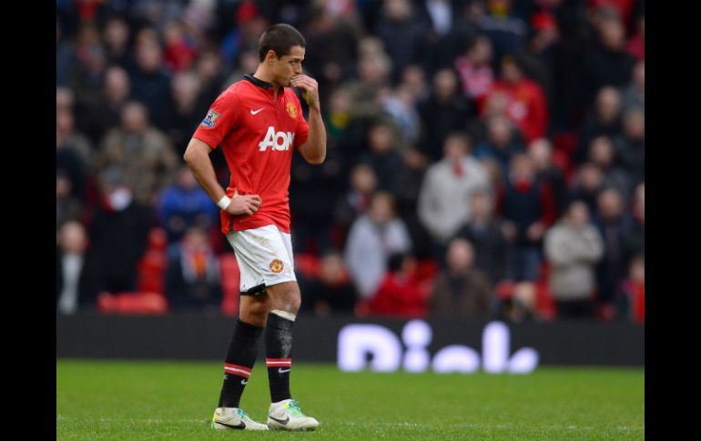 El ''Chicharito no logró anotar gol durante el partido del Manchester United ante el Newcastle. AFP /