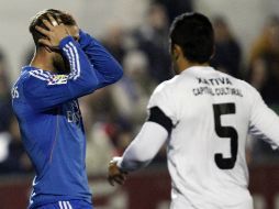 La frustración de los merengues se desahogó en el vestidor, después de empatar ante el Olimpic, equipo de tercera división en España. ARCHIVO /