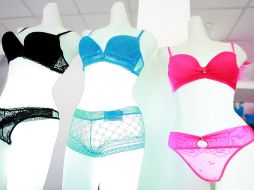 Elige sostenes regulables, ajusta los tirantes y utiliza 'push up' para dar sensación de volumen en los senos.  /