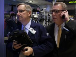 Los mercados tomaron una pausa después de que éstos alcanzaron récords históricos en días anteriores. ARCHIVO /