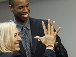 Martina y Jason celebran los progresos para la aceptación de gente con distintas preferencias. AFP /