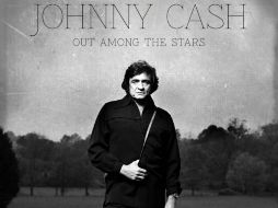 Los 12 temas incluyen un dueto con Waylon Jennings y dos con June Carter Cash. AP /