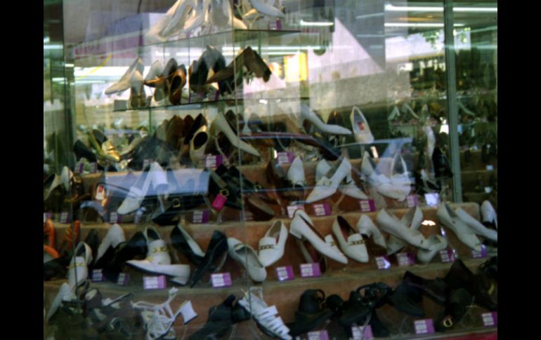 Se espera que los giros de mayor dinamismo sean el de automóviles, bebidas, ropa, calzado, juguetes electrónica y línea blanca. ARCHIVO /