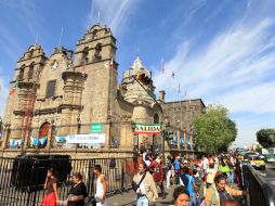 Esta noche se cerrará al paso de vehículos un carril de la avenida Alcalde, en dirección norte-sur, en el sentido hacia el Centro. ARCHIVO /