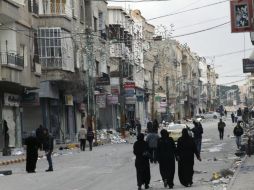 Miles de refugiados sirios se encuentran en condiciones precarias tras la violencia en el país. ARCHIVO /