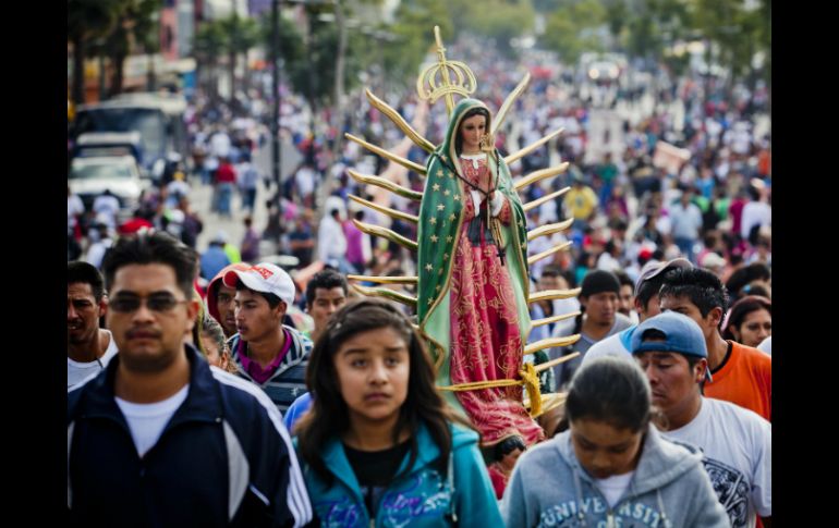 A la Basílica han llegado miles de peregrinos procedentes de Veracruz, Tlaxcala, Puebla, Edomex, DF, entre otras entidades. SUN /