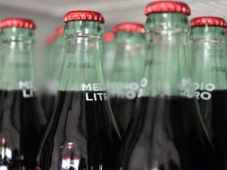 Diferentes marcas de refresco han aumentado dos pesos en su precio.  /