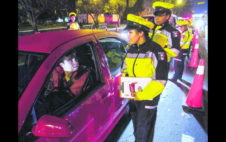 El Centro Jalisco de la SCT cuenta con 12 aparatos para realizar las pruebas de alcoholimetría; acaban de adicionar dos.  /