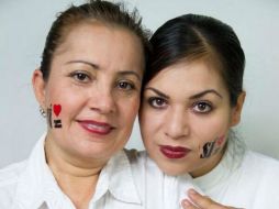Zaira de la O y Martha Sandoval fueron felicitadas por su sentencia de amparo a favor del Matrimonio Igualitario. Foto: @CODISE_AC. ESPECIAL /