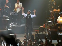Juan Luis Guerra durante un concierto en el Auditorio Telmex.  /