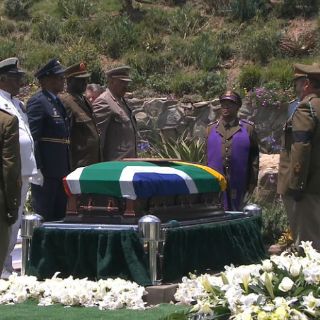 El largo viaje de Nelson Mandela llegó a su fin