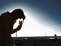 El Instituto Jalisciense de Salud Mental pone a disposición el 3838 3338 para quien sufra un episodio de tristeza o depresión.  /