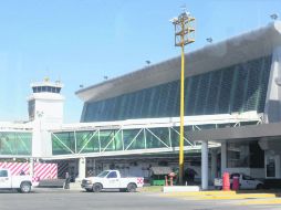 La mayoría de empresas de aerotaxis tienen sus hangares en la parte trasera del Aeropuerto Miguel Hidalgo de Guadalajara.  /