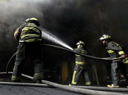 Al lugar llegan ambulancias, elementos de bomberos y de Seguridad Ciudadana. ARCHIVO /