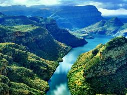 El cañón del Río Blyde ofrece una vista espectacular y un clima muy tropical, en Sudáfrica. Tomado de Twitter @MeDomo2001. ESPECIAL /