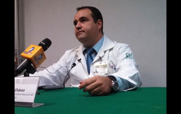 El jefe de Urgencias del HGR 180 del Instituto Mexicano del Seguro Social (IMSS) Jalisco, Christian Jiménez Chávez.  /