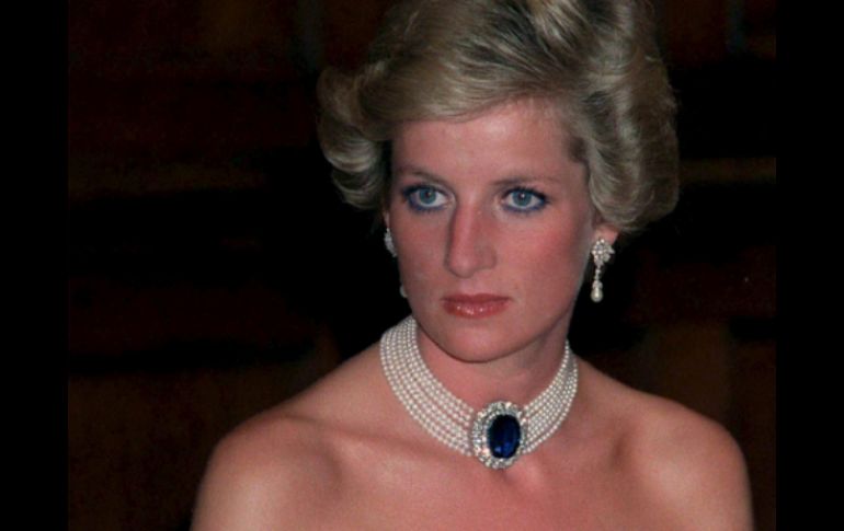 Diana, Dodi y su conductor, Henri Paul, fallecieron en un accidente automovilístico en París el 31 de agosto de 1997. ARCHIVO /