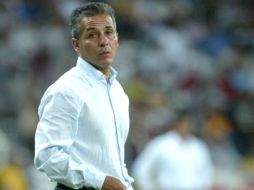 El técnico de Jaguares dice que Chivas está en una etapa donde les es indispensable acercar jugadores de determinada jerarquía. ARCHIVO /