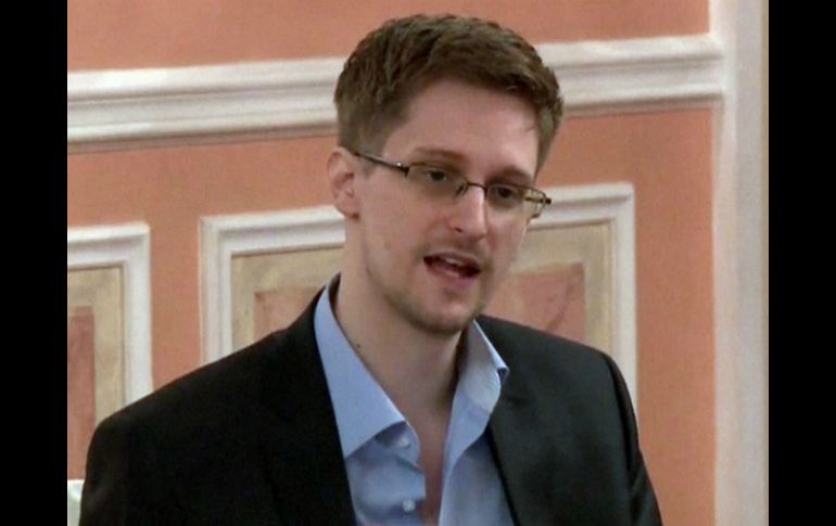 Edward Snowden se dice dispuesto a ayudar al país a investigar el espionaje de la NSA. ARCHIVO /