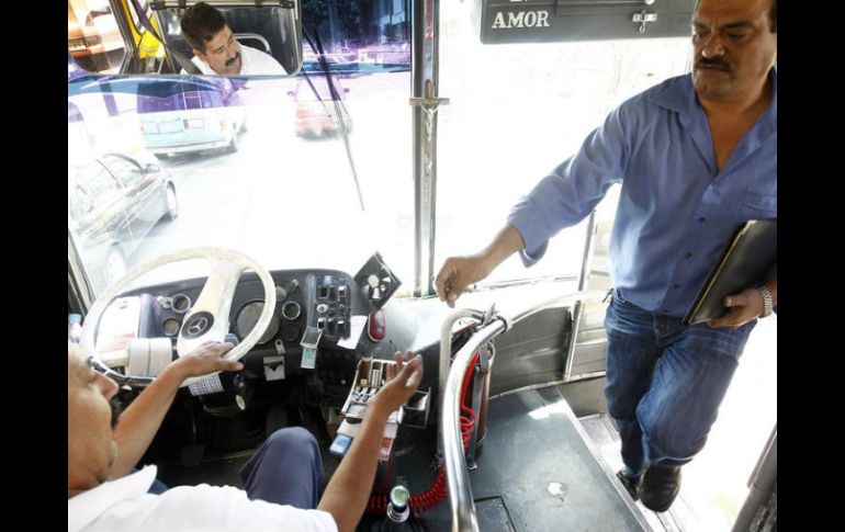 Porque todos han padecido el aumento inflacionario, el presidente de Tlaquepaque buscará un aumento aceptable en el transporte. ARCHIVO /