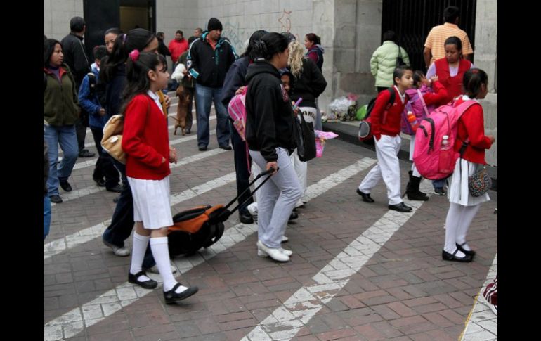 Los alumnos y maestros deben cumplir con el calendario de 200 días de clases efectivos. ARCHIVO /