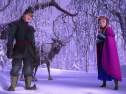 El filme está inspirado en el cuento de Hans Christian Andersen 'La reina de las nieves'. ESPECIAL /