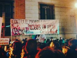 Al grito de 'Gallardón, dimisión' o  'Libertad para mi cuerpo', manifestantes reclaman privación de albedrío. Foto: Facebook. ESPECIAL /