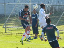 Acción del gol de Chivas en el juego ante San Luis anotado por Aldo de Nigris.  /