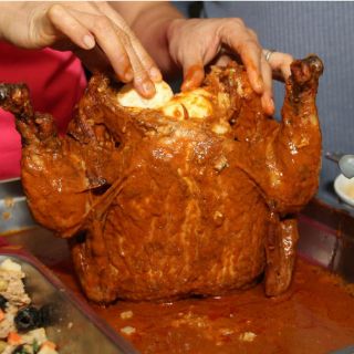 Mexicanos aumentan cinco kilos por fiestas decembrinas: SSJ