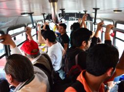 Aspecto del interior de un autobús público.  /