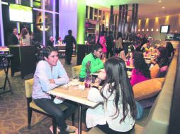 Comodidad. Luces, color, música y un buena cena para pasar la última noche de 2013 y dar la bienvenida al 2014.  /