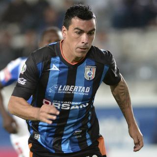 Querétaro dejaría ir a Esteban Paredes