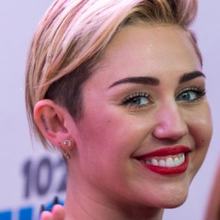 Miley Cyrus pasó de niña a ser mujer
