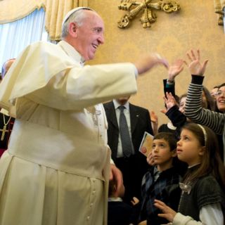 El Papa pide abrir espacio a Jesús en lugar de las compras