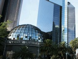 El mercado bursátil inició la semana con una ganancia. ARCHIVO /