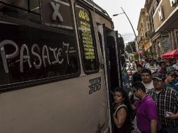 Otro aspecto en que los lectores coincidieron fue en que las rutas no respetan la frecuencia de paso. ARCHIVO /