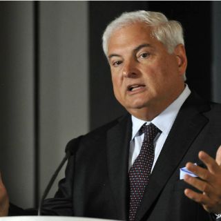 Presidente panameño desmiente vínculos con drogas