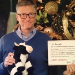 Pide un iPad, Bill Gates le regala un peluche