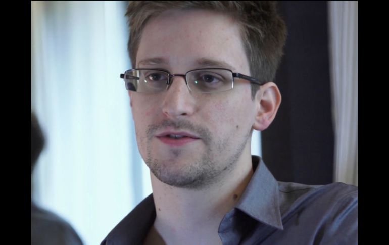 Snowden hablará sobre la privacidad de la que hoy carecen las personas en estos días. AP /