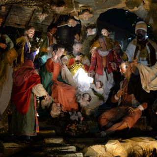 Pesebre gigante del Vaticano queda inaugurado