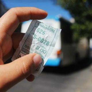 Boletos de seis pesos en camiones revelan discrecionalidad, afirman