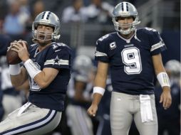 Kyle Orton (I) sería el titular el domingo ante Filadelfia si Tony Romo queda descartado para el juego. ARCHIVO /