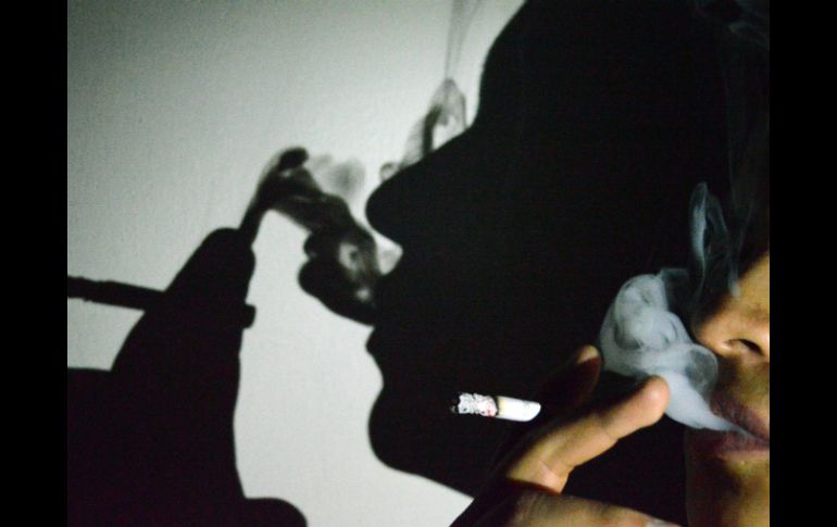 El Tabaquismo es una adicción provocada por los componentes activos del cigarro. ARCHIVO /